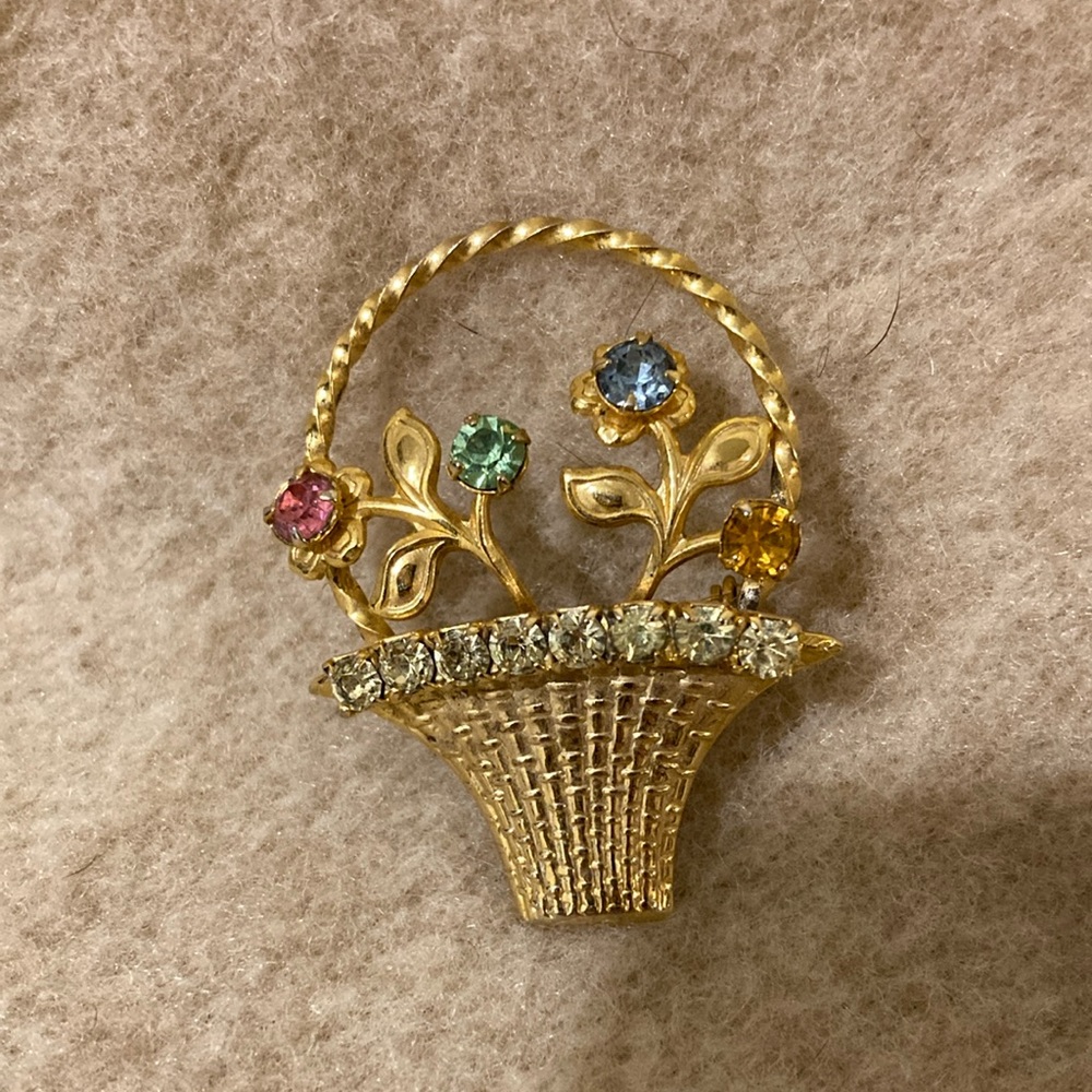 Easter Basket brooch